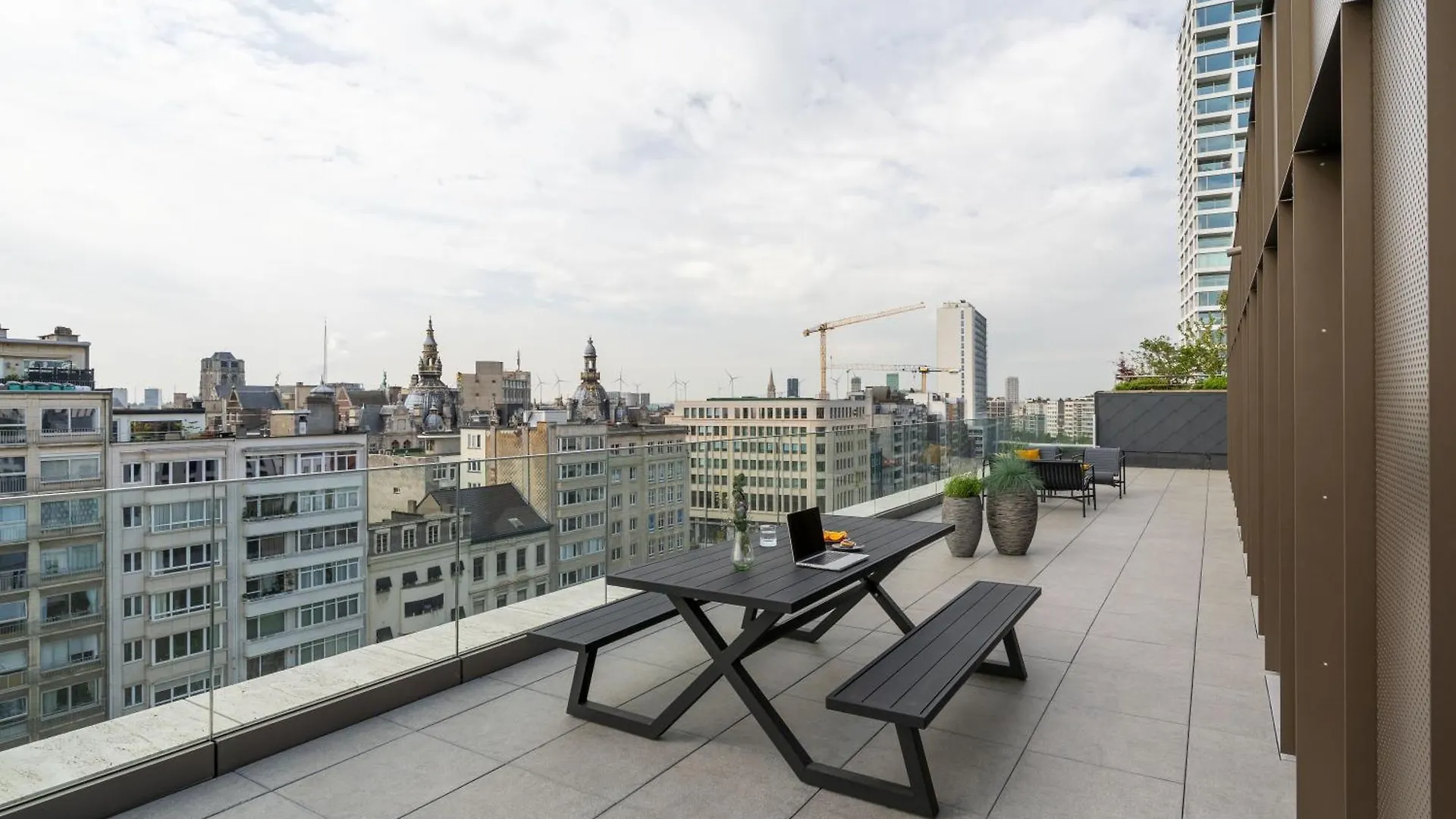 ****  Yays Antwerp Opera By Numa Apart otel Belçika